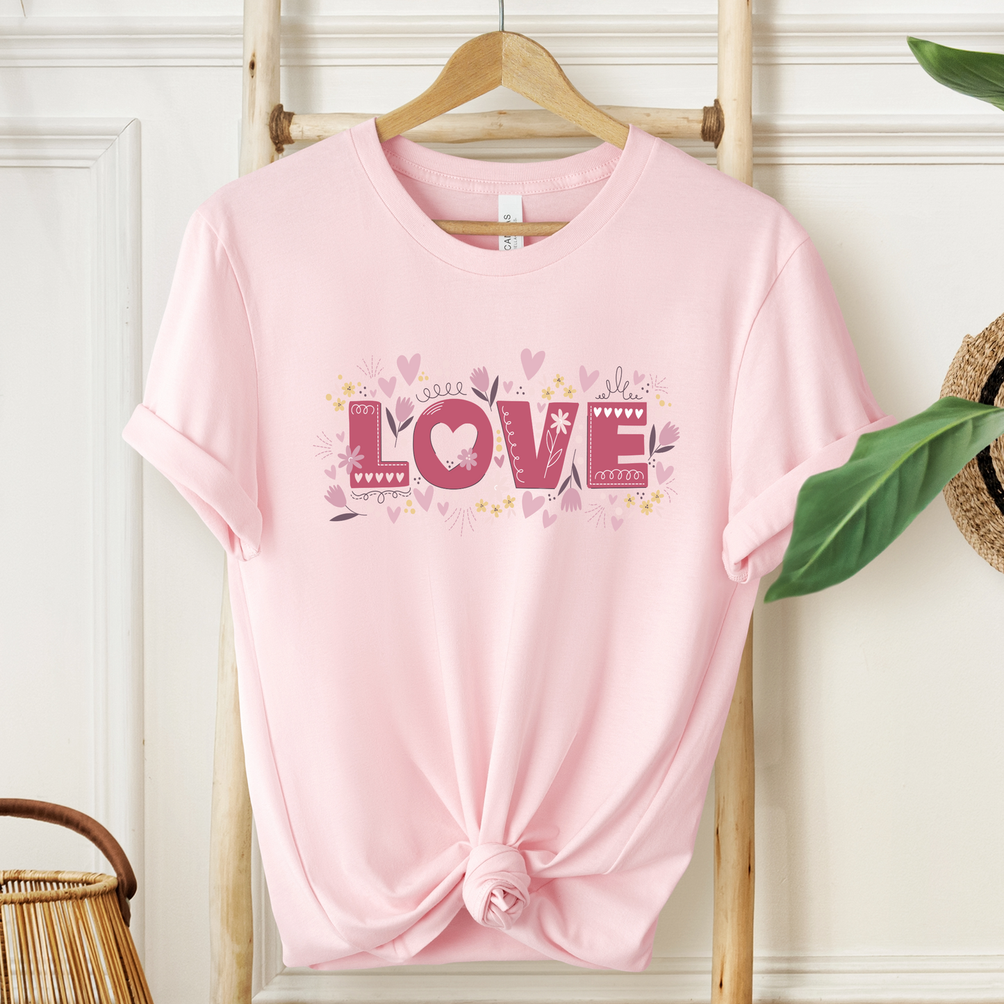 Love T-Shirt - Romantic Vibe Tee