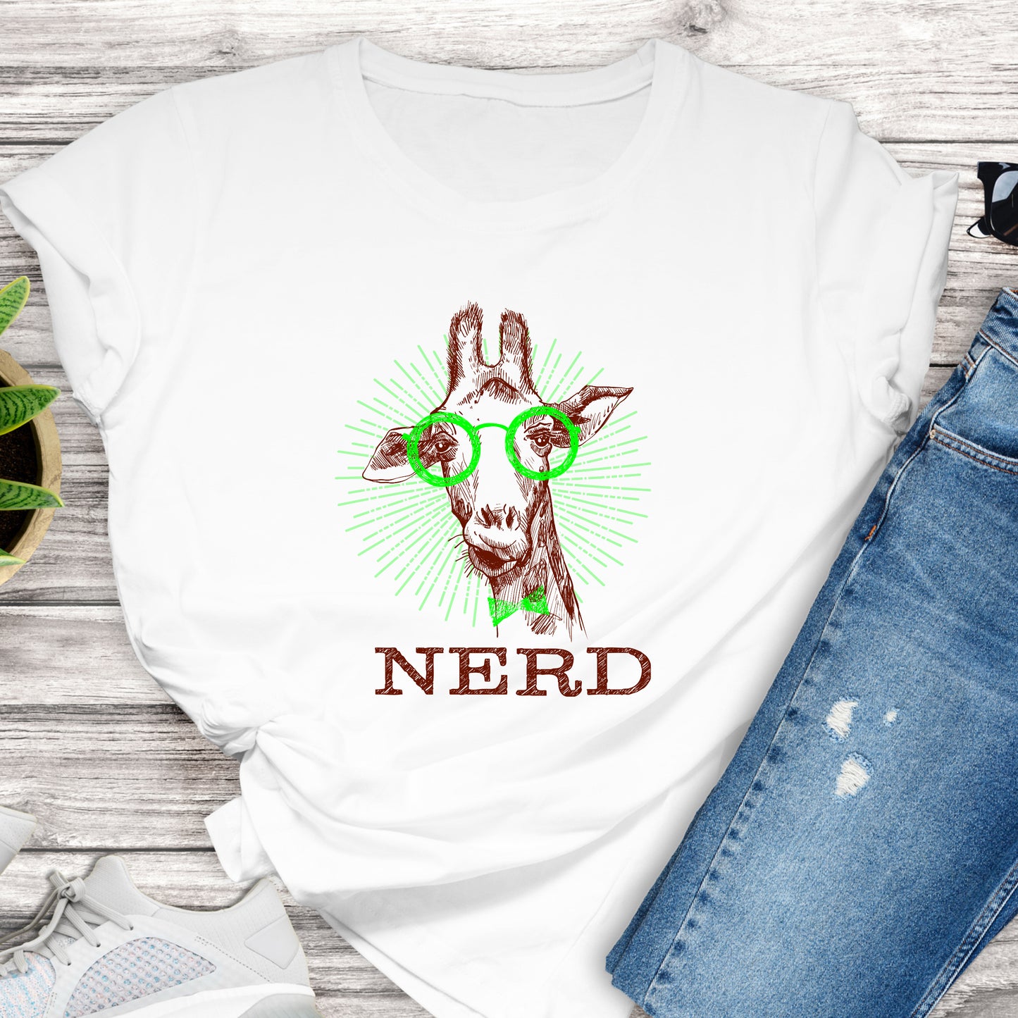 Nerd Giraffe T-Shirt - Quirky Animal Tee