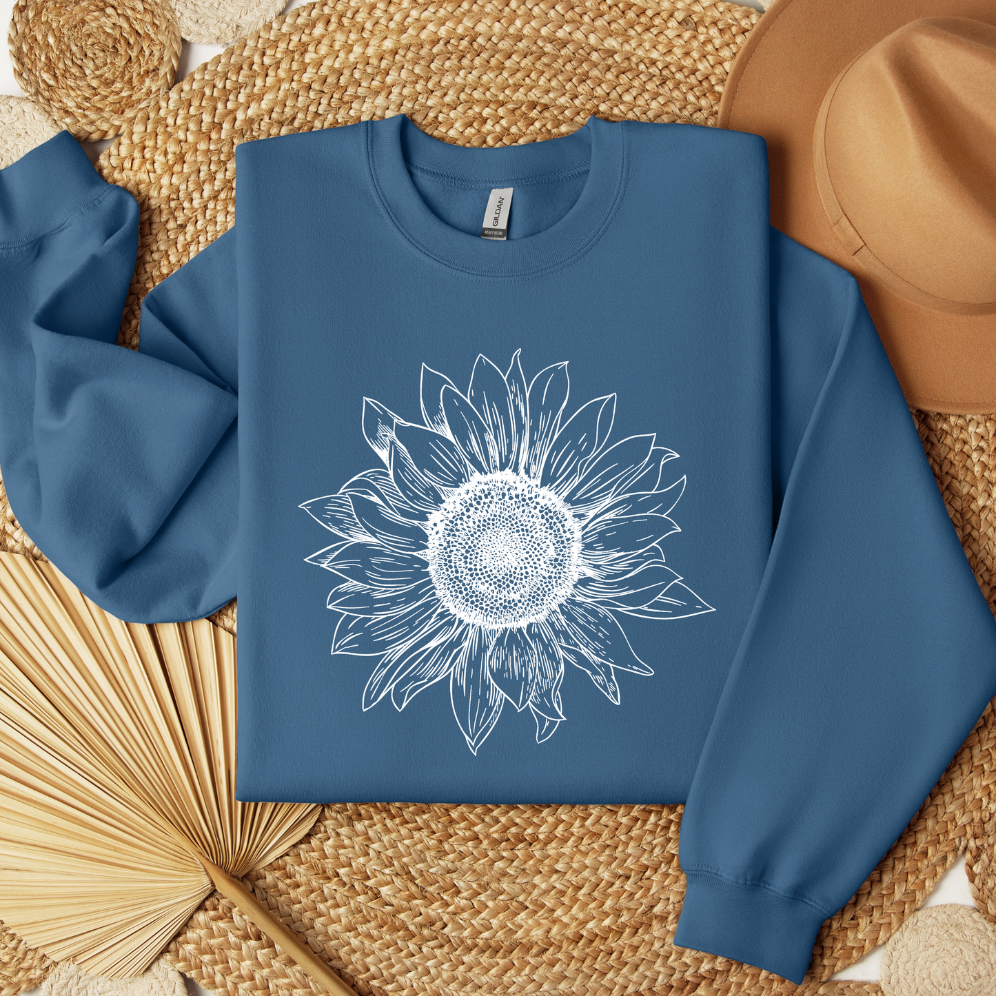 Sunflower Line-Art Sweatshirt - Cozy Floral Apparel