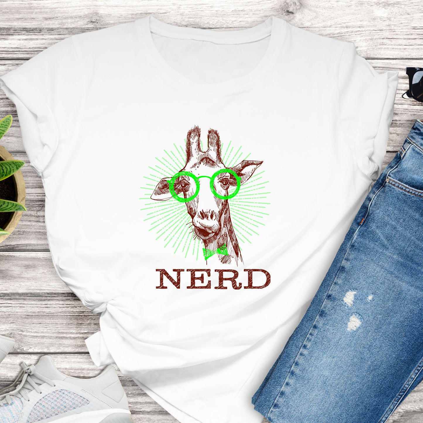 Giraffe T-Shirt For Nerd TShirt For Cool Geek Shirt For Book Worm T Shirt For Math Nerd T-Shirt For Teacher Shirt For Developer TShirt For Librarian Shirt For Engineer Gift